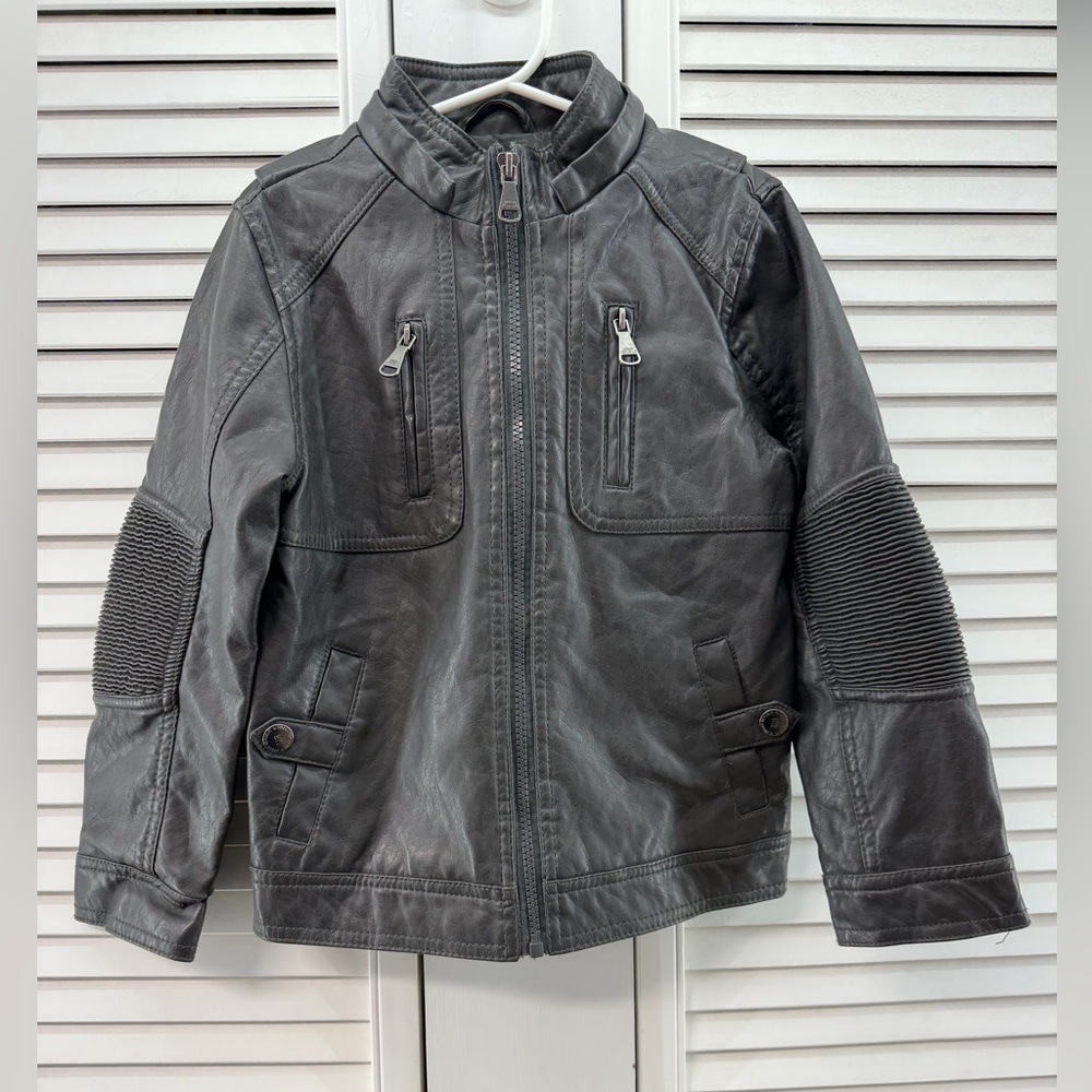 Urban Republic size 5/6 Boys Charcoal faux leather Moto Jacket